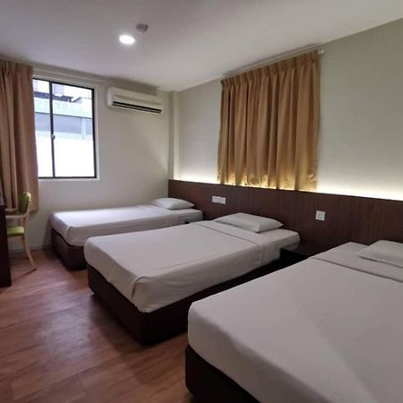 Hotel Holiday Kota Kinabalu Exteriér fotografie