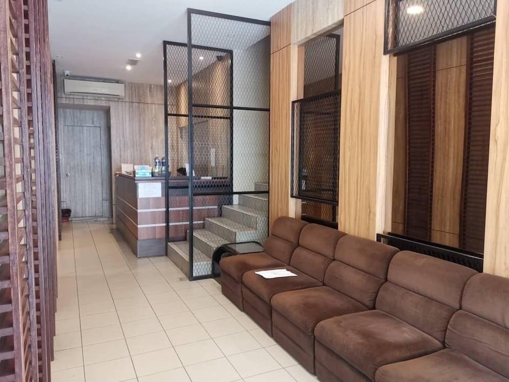 Hotel Holiday Kota Kinabalu Exteriér fotografie