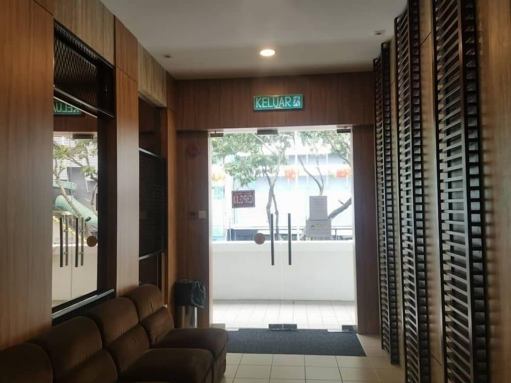 Hotel Holiday Kota Kinabalu Exteriér fotografie