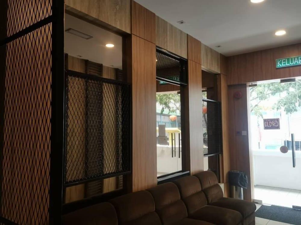 Hotel Holiday Kota Kinabalu Exteriér fotografie