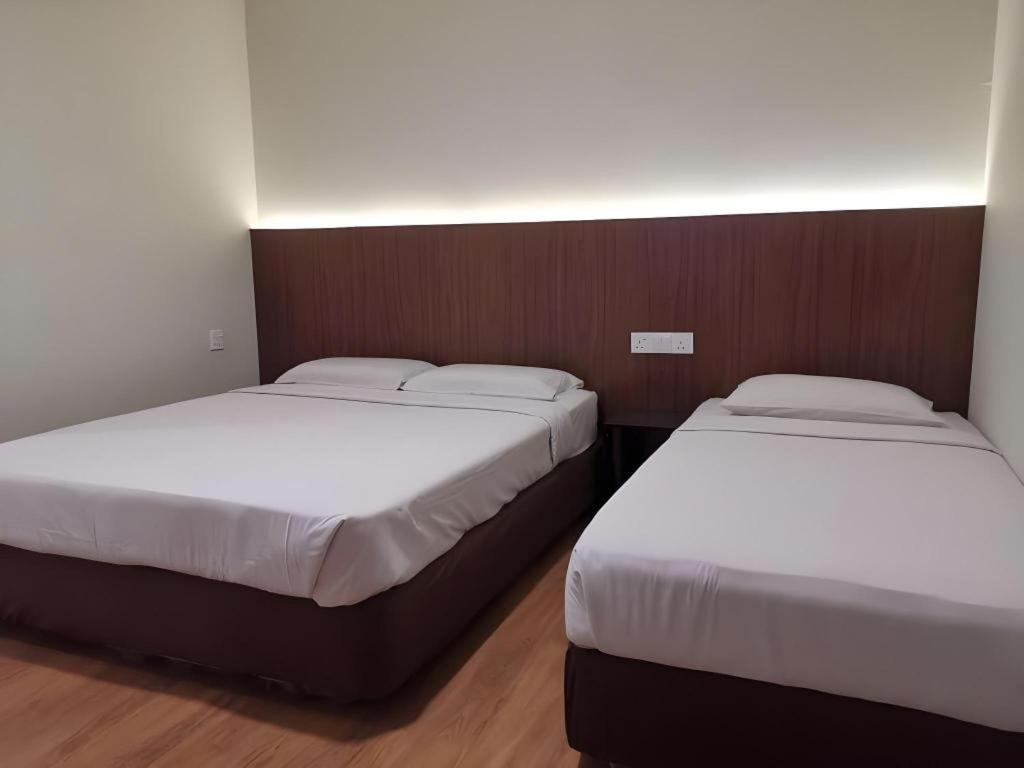 Hotel Holiday Kota Kinabalu Exteriér fotografie