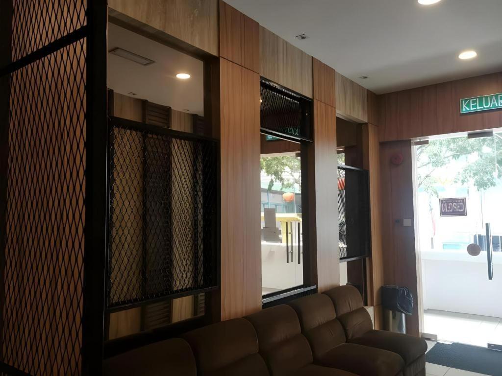 Hotel Holiday Kota Kinabalu Exteriér fotografie