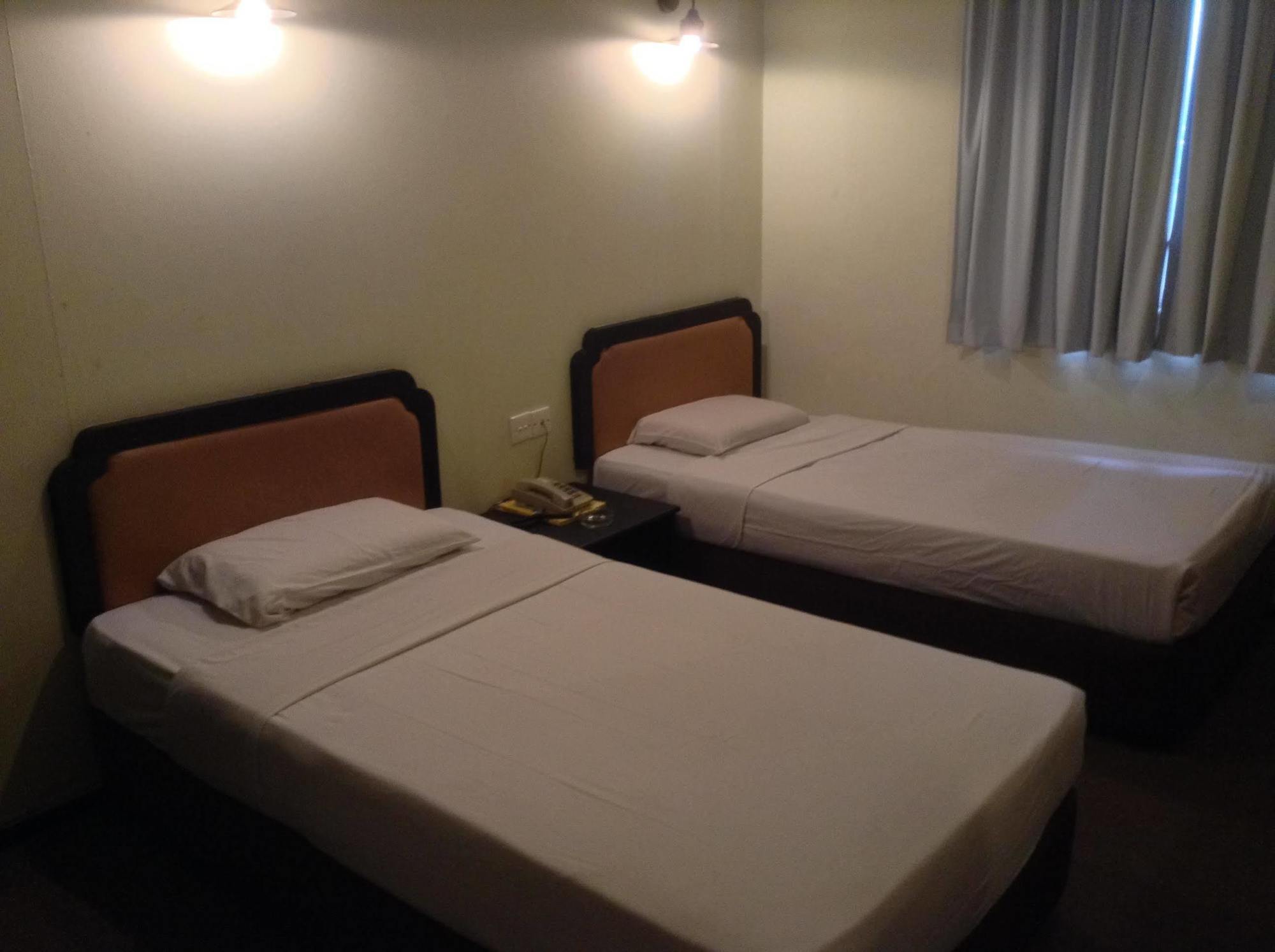 Hotel Holiday Kota Kinabalu Exteriér fotografie